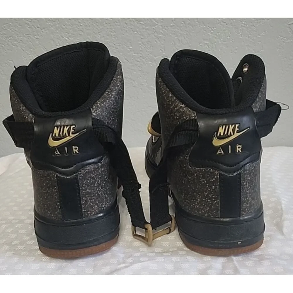 NIKE Air Force 1 Hi LV8 807617-007 Youth size 4.5‎  Gum Bottom Sneaker